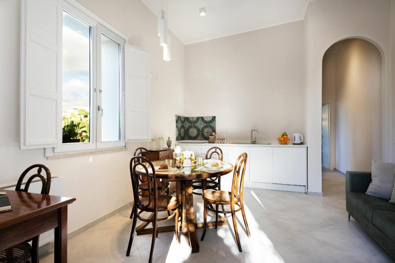 Villa Angelina - Charming Rooms & Apartments Trapani Bagian luar foto