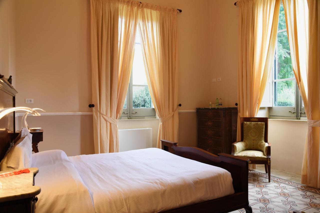 Villa Angelina - Charming Rooms & Apartments Trapani Bagian luar foto