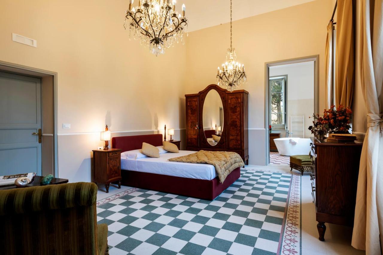 Villa Angelina - Charming Rooms & Apartments Trapani Bagian luar foto